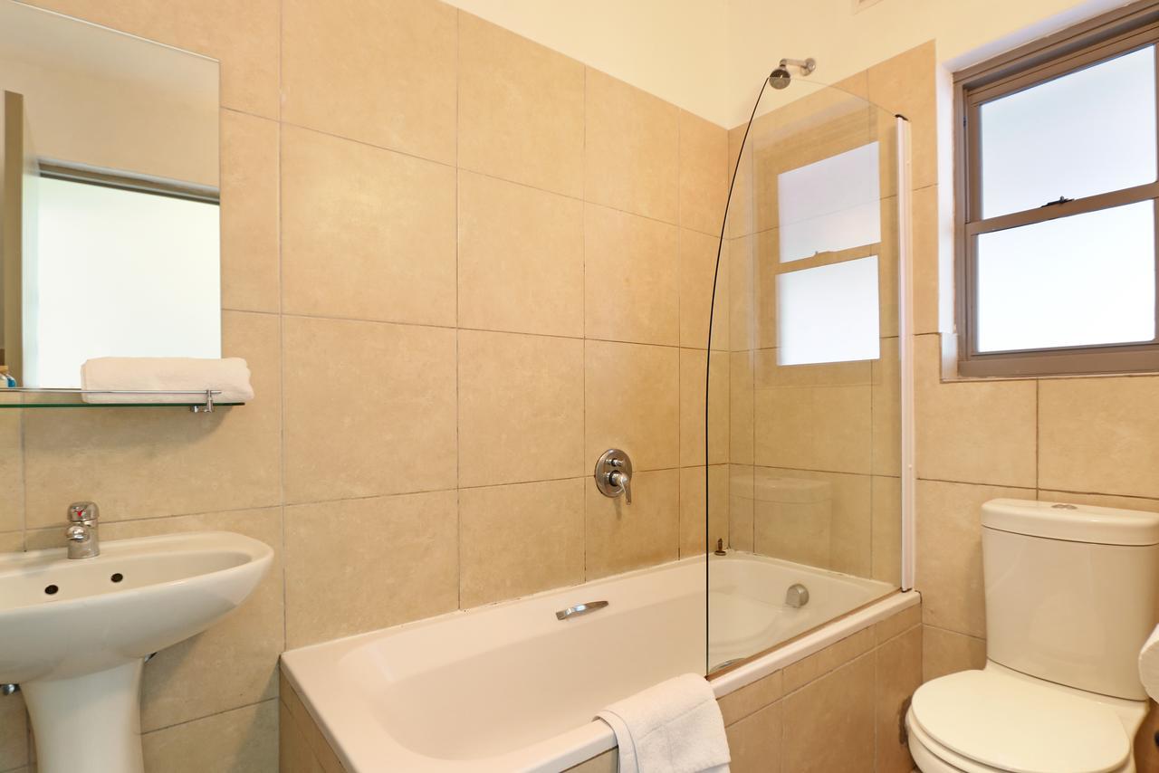 Amalfi On Regent Hotel Кейптаун Екстериор снимка